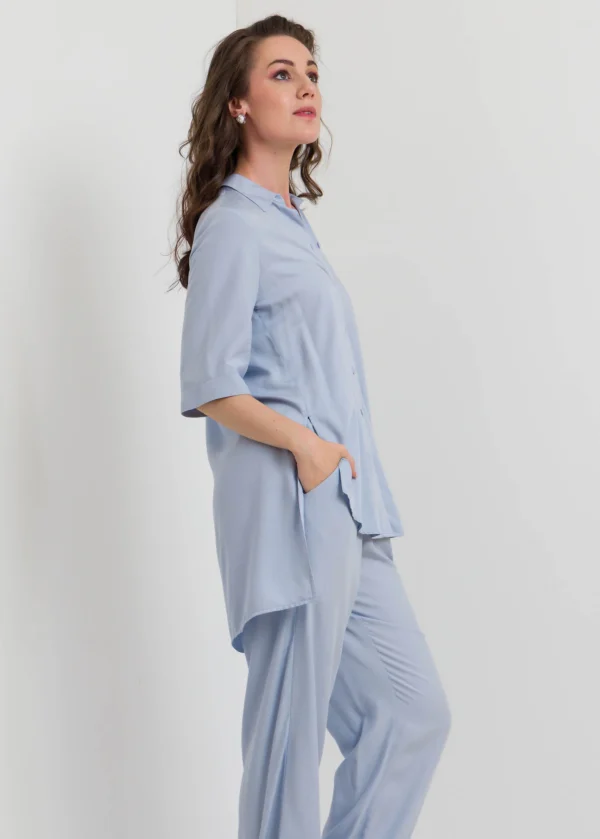 EffortlessWebSizeArtboard12_687c7bc1-13db-48d9-a228-d9d58c45dbeb High Low Button Down Blouse