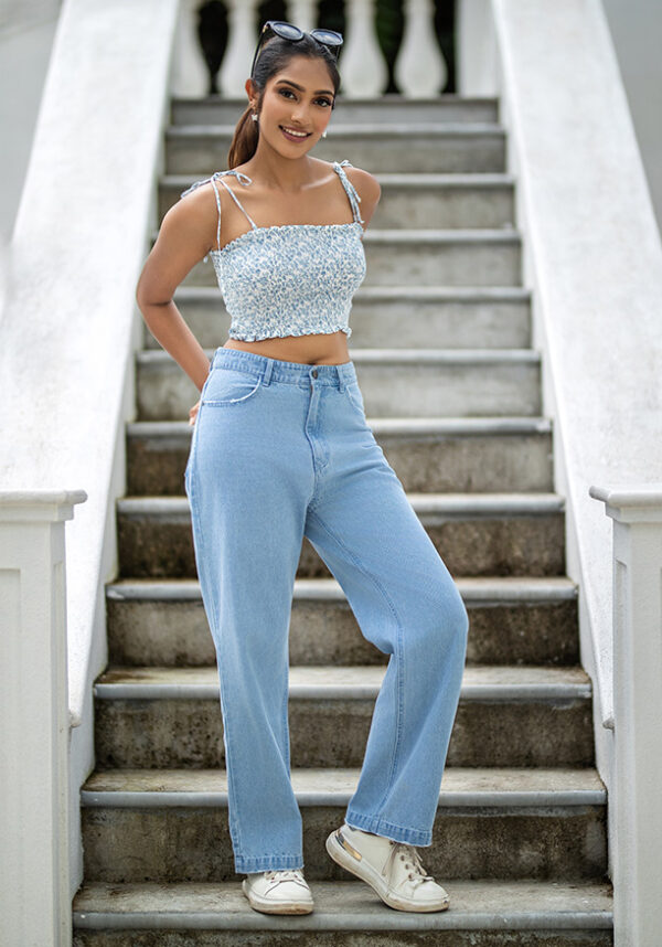 NILS-009000692-WEB-02-612x875 Ivy Ice Blue Mom Jean